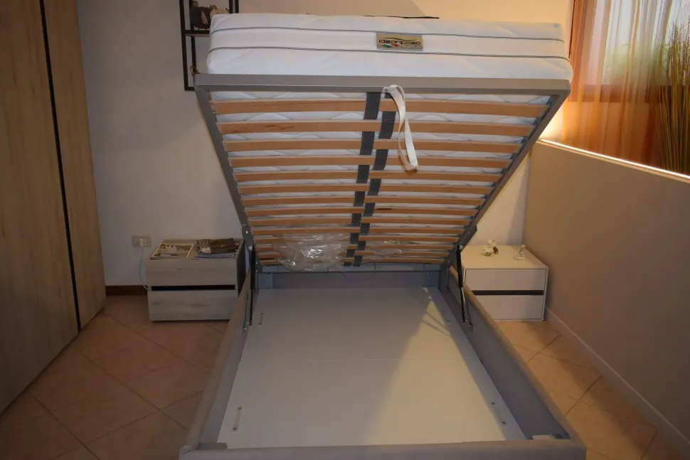 Letto piazza e mezzo con contenitore Letto web Zg mobili a prezzo scontato