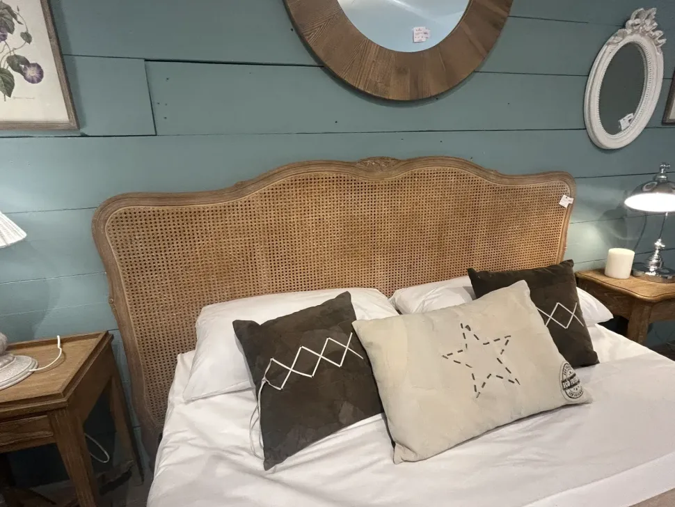 Letto Testiera in paglia di vienna di Dialma brown scontato del 54%