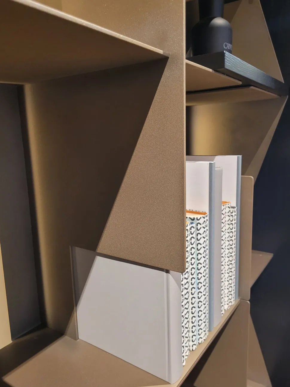 Libreria Cantori in legno scontata -40%: scopri Hong kong