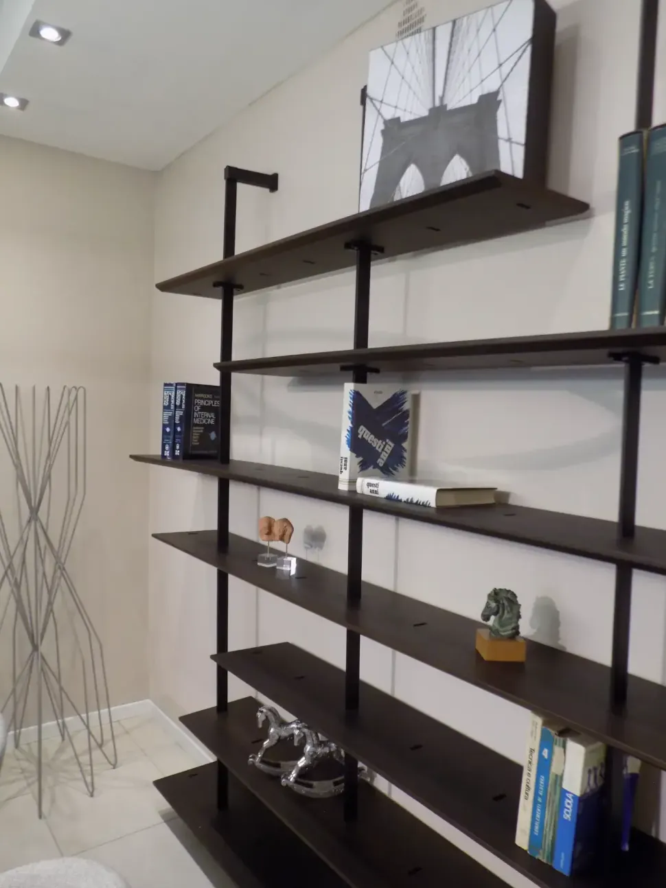 Libreria Cattelan italia in legno in Offerta Outlet: scopri Libreria airport cattelan