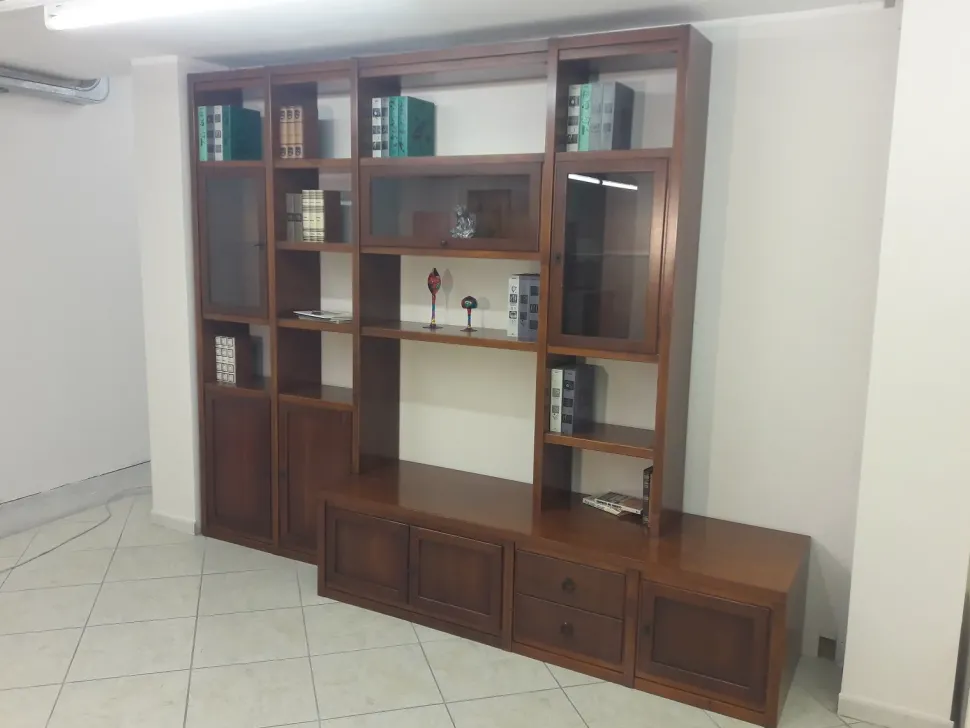 Libreria Collezione esclusiva in legno scontata -53%: scopri Classico