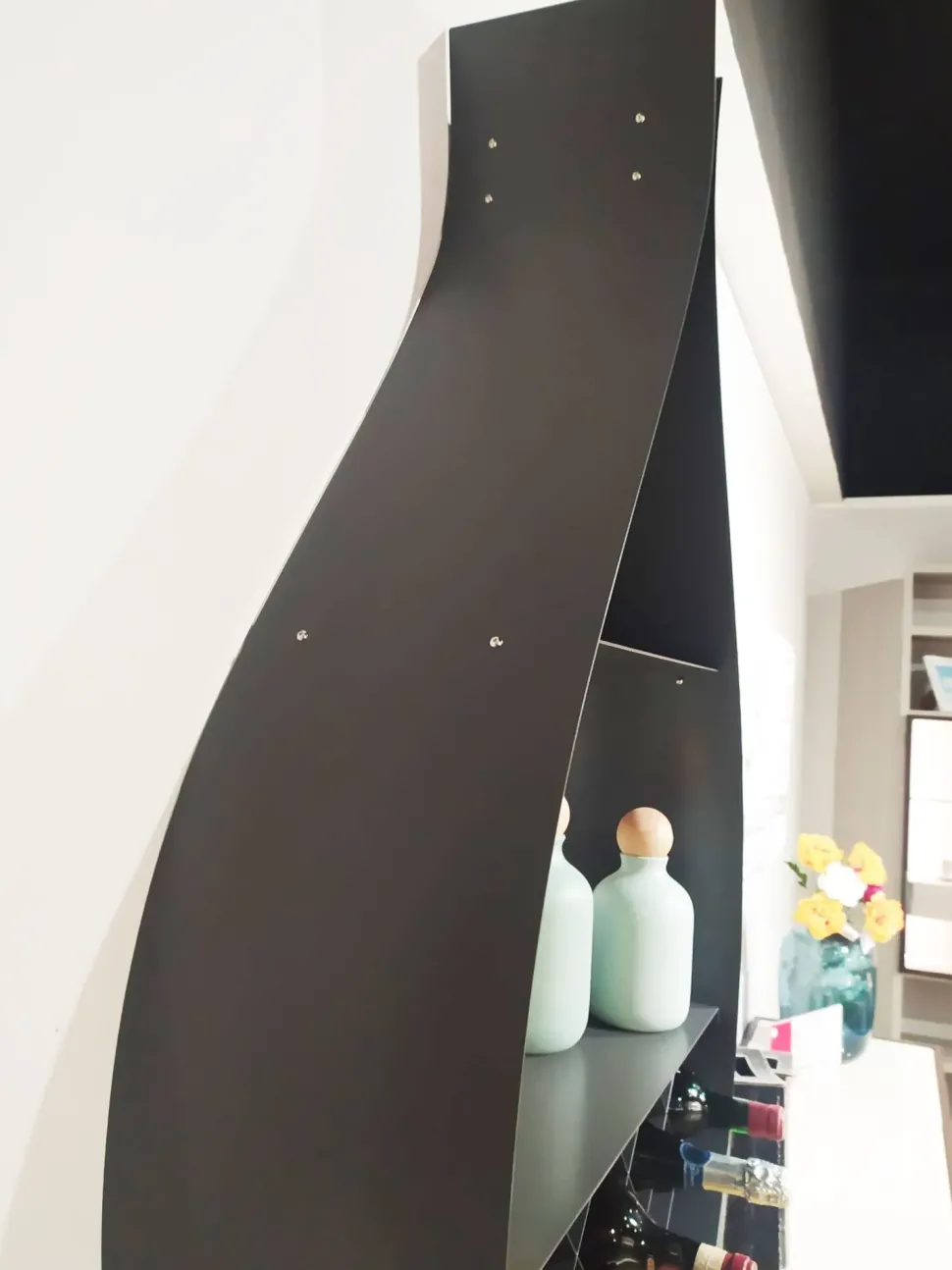 Libreria Drop stile design di Cattelan italia scontata del 30%