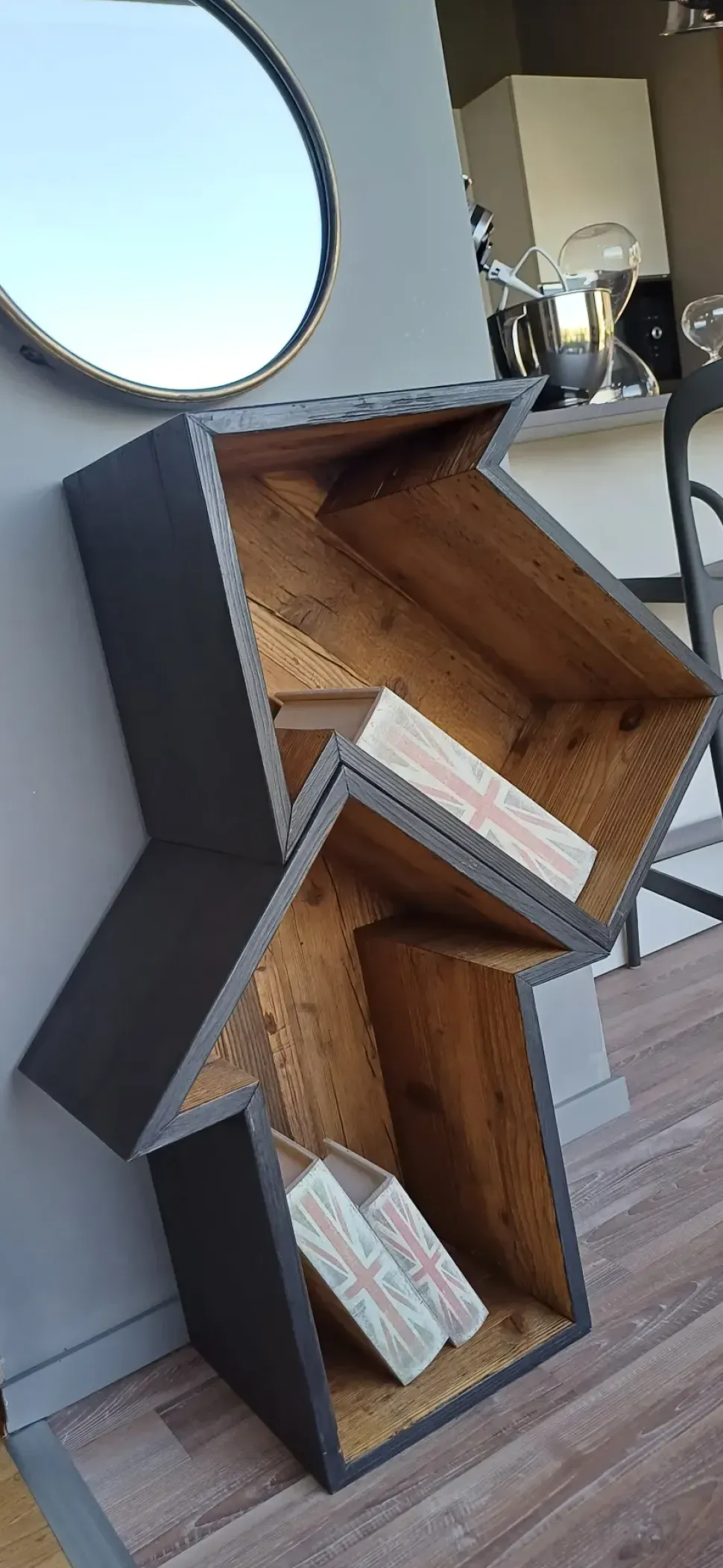 Libreria Freccia stile design di Dialma brown scontata del 30%