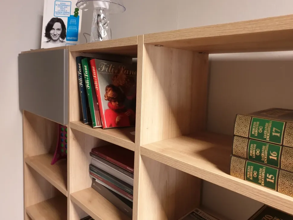 Libreria Golf ciliegio anticato Colombini in stile design a prezzo ribassato