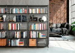 Libreria in metallo Socrate Caimi a prezzi outlet