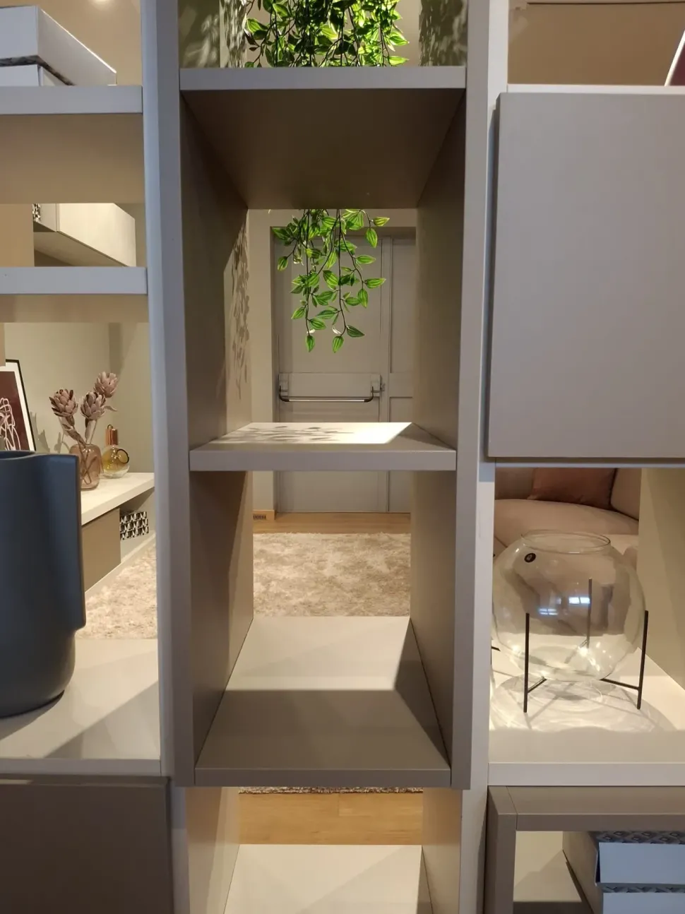 Libreria Infinity stile moderna di Febal scontata del 50%