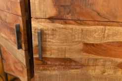 Libreria Libreria con contenitore e cassetti in legno massello in stile design di Artigianale in OFFERTA OUTLET