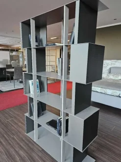 Libreria Manga  stile moderno di Ozzio scontata del 30%