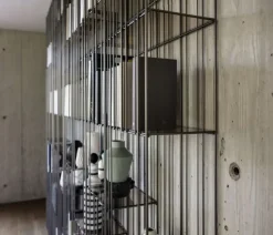 Libreria Metrica a stile design di Mogg scontata del 16%