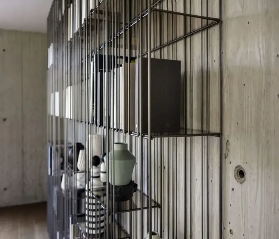 Libreria Metrica a stile design di Mogg scontata del 16%