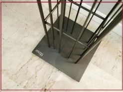 Libreria Metrica tower Mogg in stile design con forte sconto