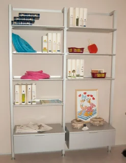 Libreria modello Libreria design moderno a parete di Calligaris a prezzo riservato