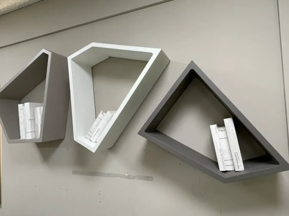 Libreria modello Space di Voltan in Offerta Outlet