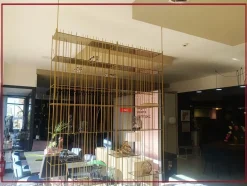 Libreria Mogg in metallo a prezzo Outlet: scopri Metrica oro