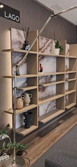 Libreria Pentagram stile design di Lago scontata del 40%