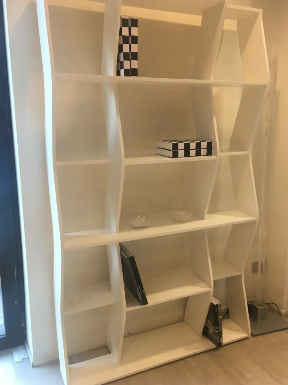 Libreria Swing Doimo idea in laccato opaco a prezzo Outlet