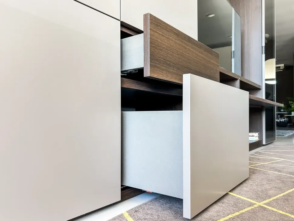 Libreria Tomasella in laccato opaco scontata -35%: scopri Libreria lineare a muro