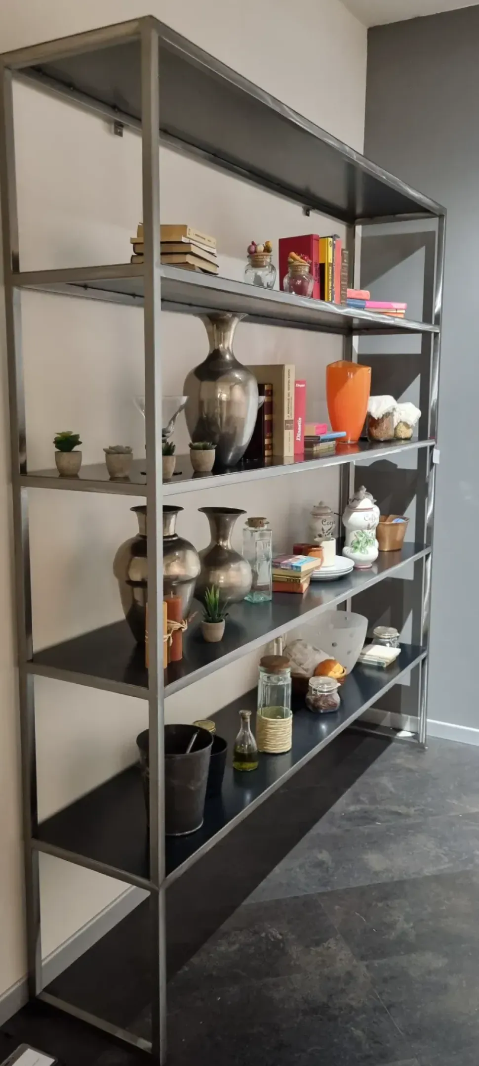 Libreria Tower di Baxter: richiedi ora il prezzo riservato