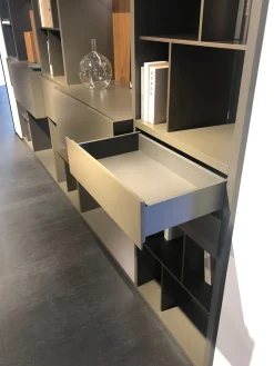 Libreria Wall system stile design di Poliform scontata