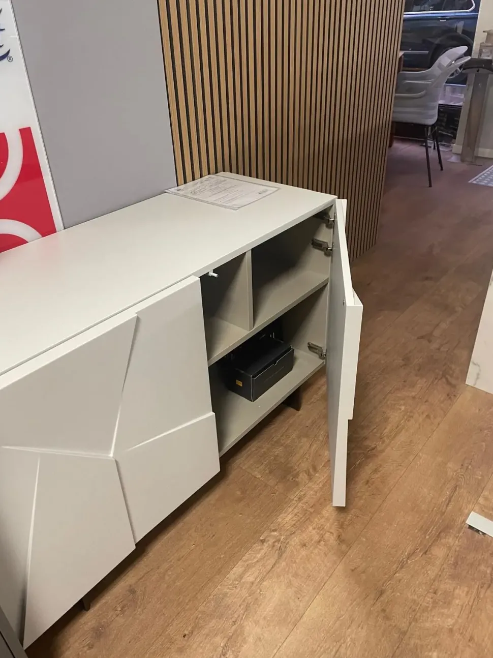 Madia Concretta di Dall'agnese in stile design scontata -45%