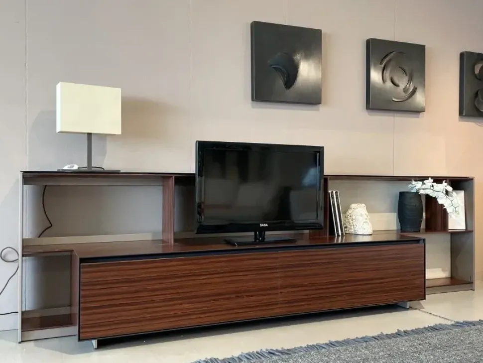 Madia di B&b italia in legno Flat a prezzo Outlet