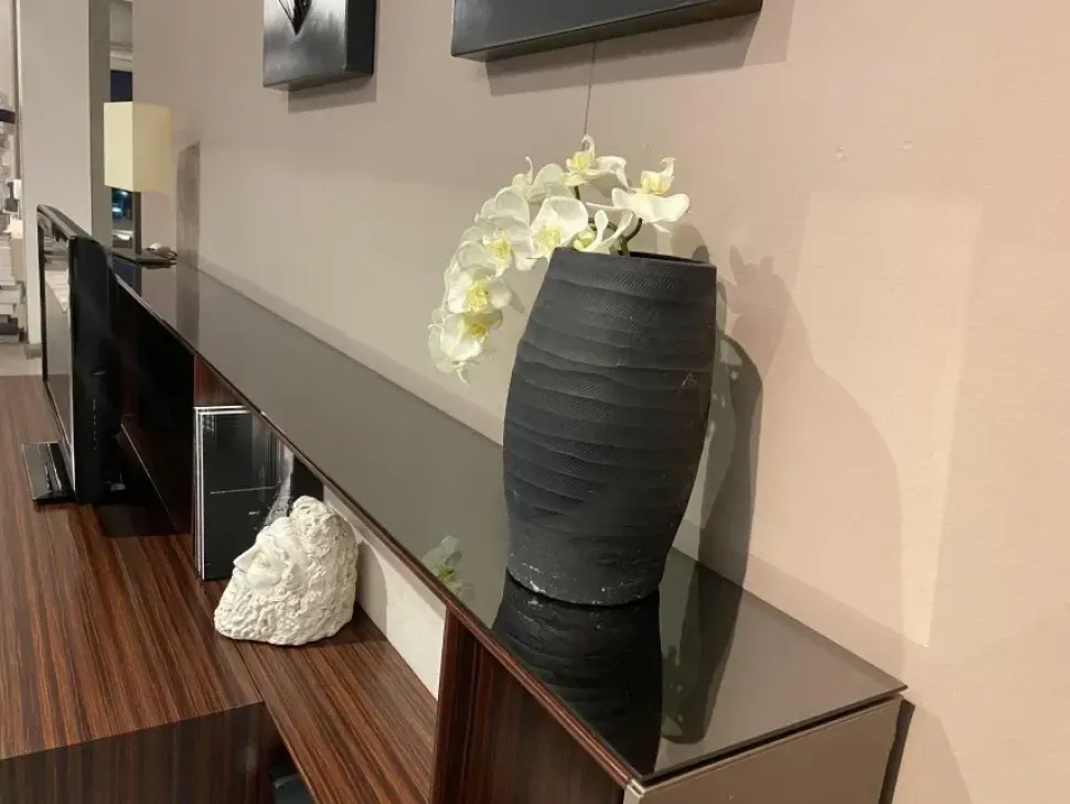 Madia di B&b italia in legno Flat a prezzo Outlet