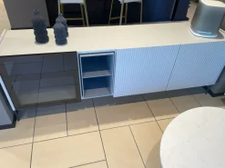 Madia di Devina nais in legno Madia zero 22 a prezzo riservato