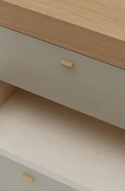 Madia di Forme’s in legno F2/form line 402 con pensili a prezzo riservato