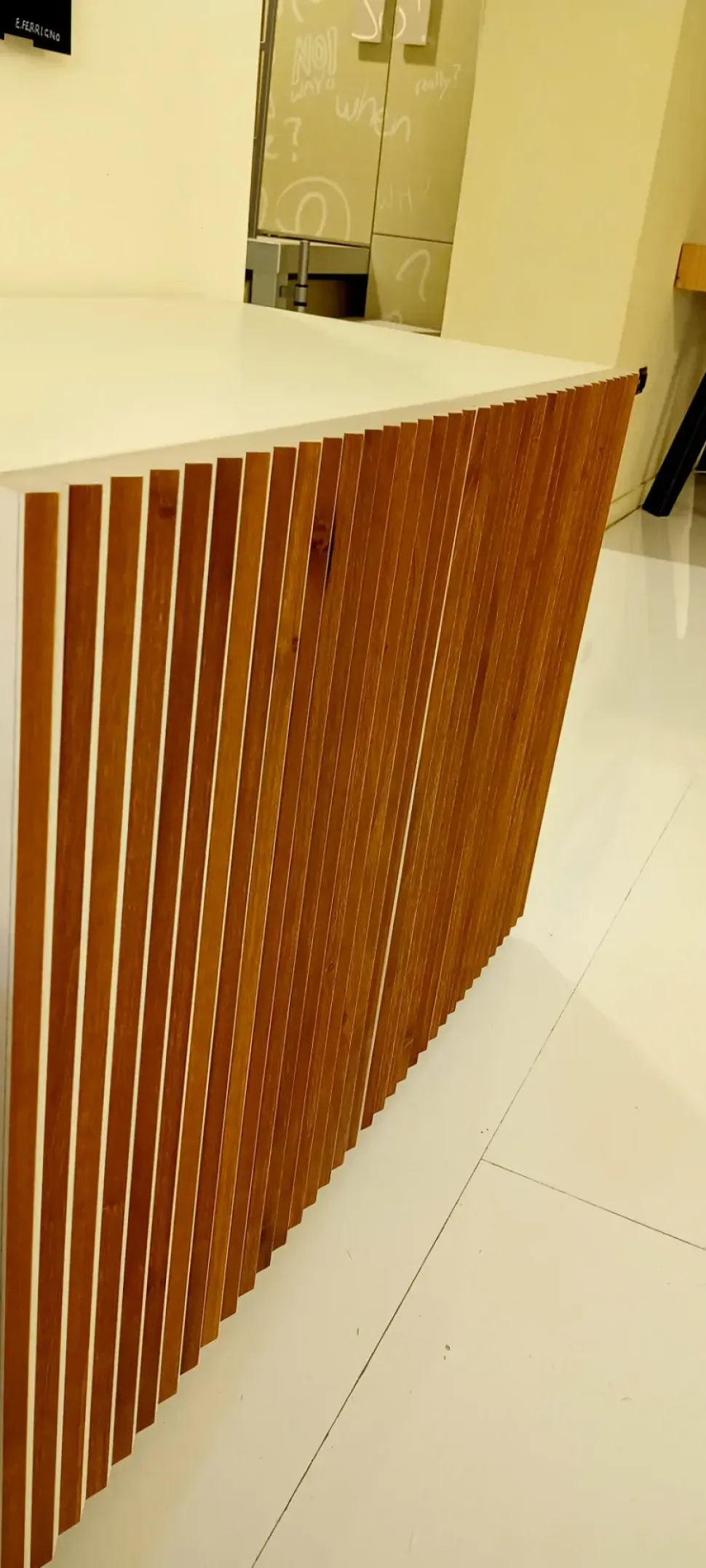 Madia di Horm in laccato opaco Leon in Offerta Outlet