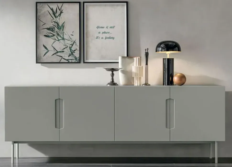 Madia di Tomasella in laccato opaco Montgomery a prezzo riservato