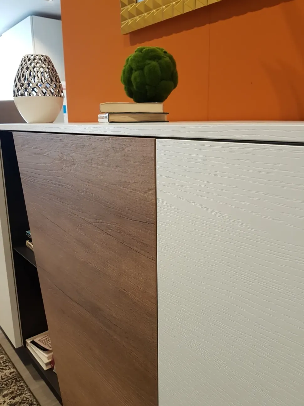 Madia di Tomasella in laminato materico Diagonal variante h a prezzo scontato