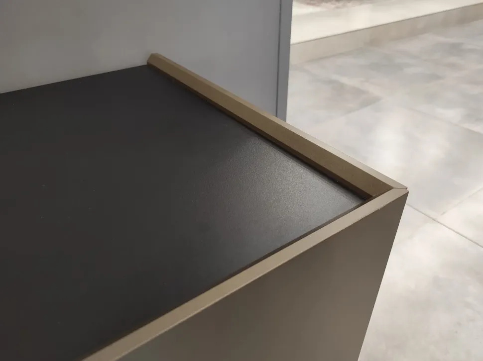 Madia di Tonin casa in laccato opaco Matisse in Offerta Outlet