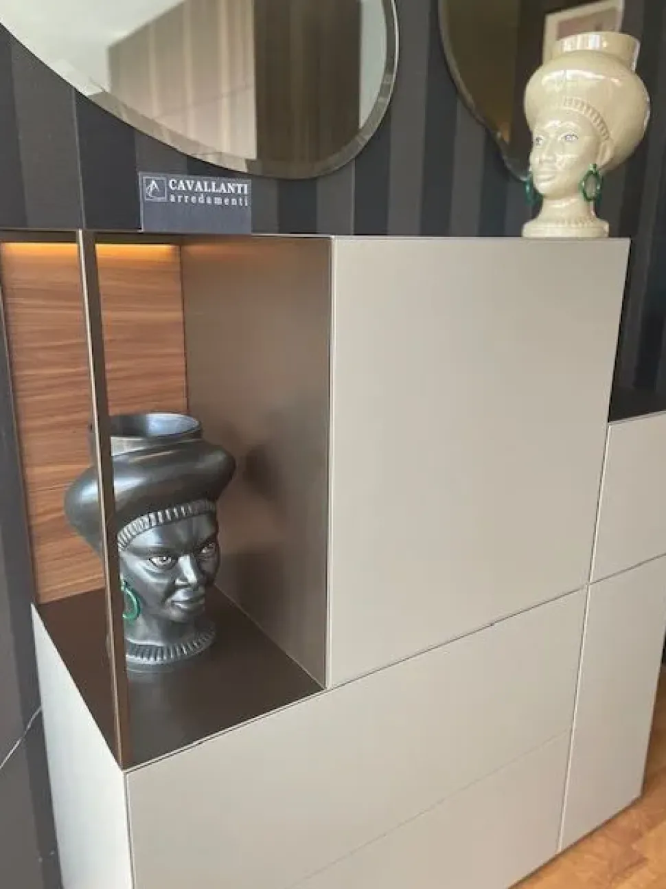 Madia in stile design Avenue di Md house a prezzo scontato