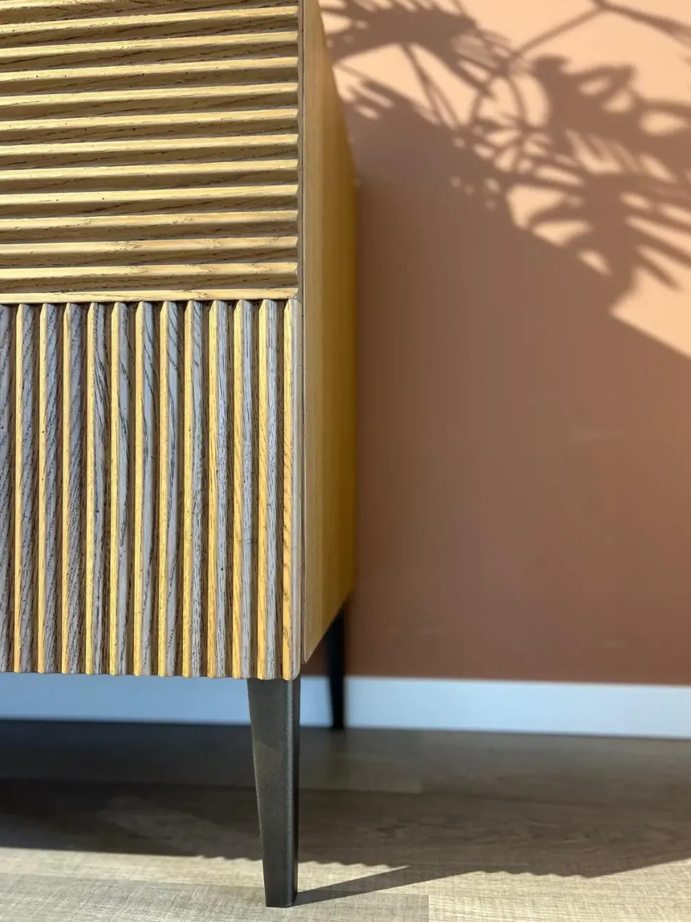 Madia in stile design Zero.16 di Devina nais scontata