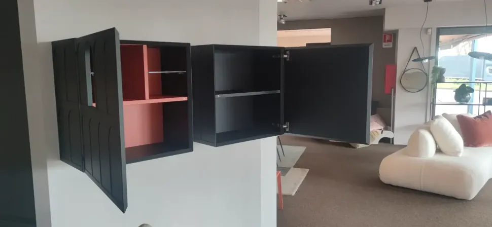 Madia in stile moderno Roma di Minotti scontata