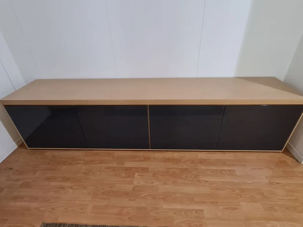 Madia in stile moderno Slim di Poliform in Offerta Outlet