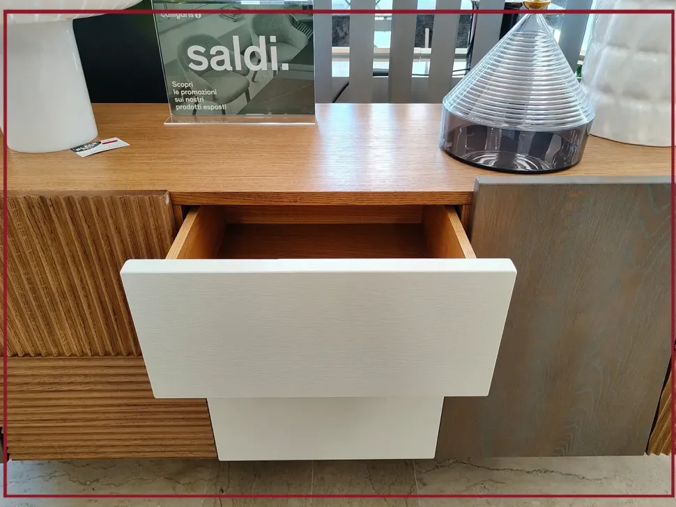 Madia in stile moderno Zero 16 di Devina nais scontata approfittane ora!