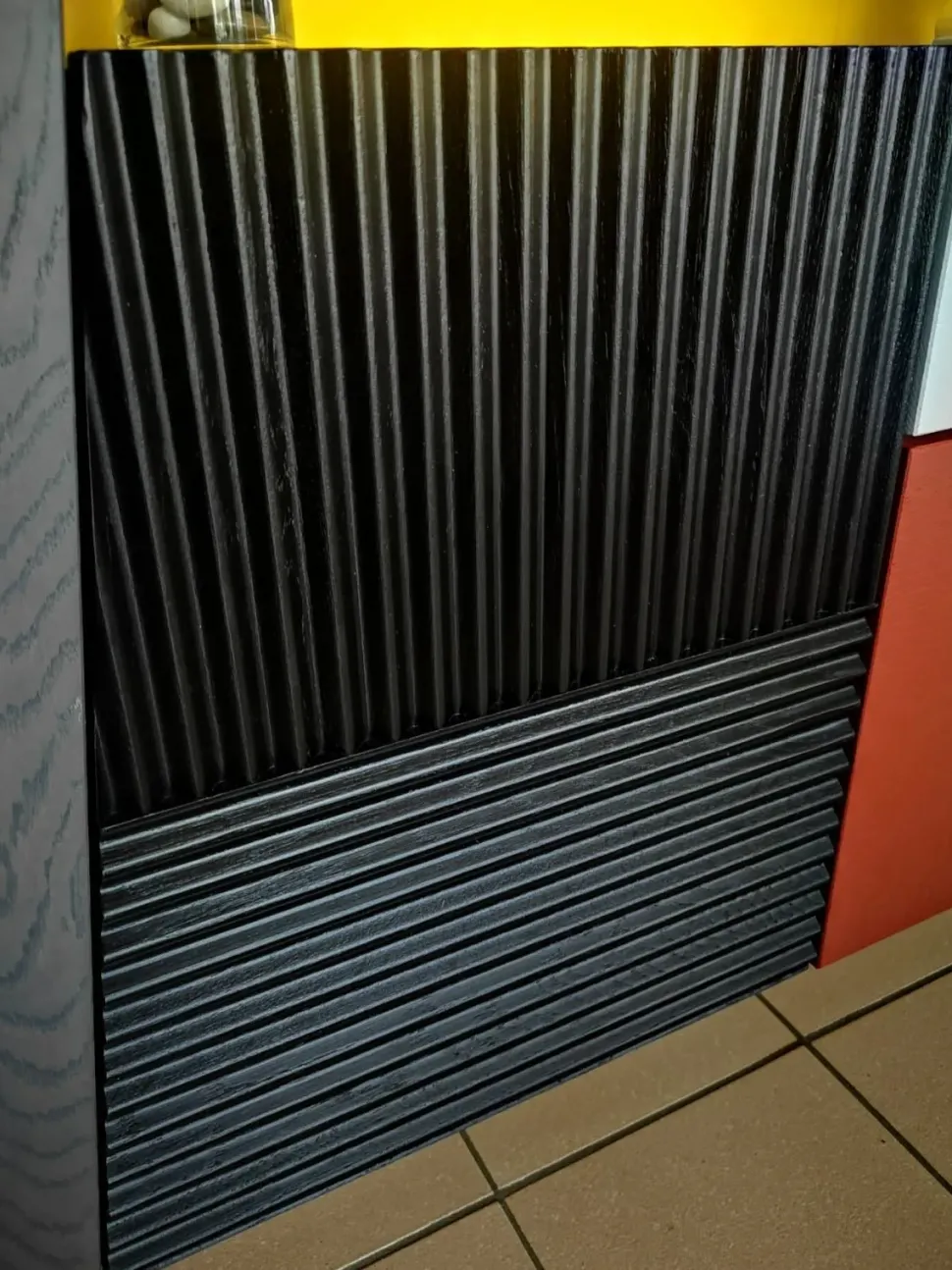 Madia in stile moderno Zero16 di Devina nais in Offerta Outlet