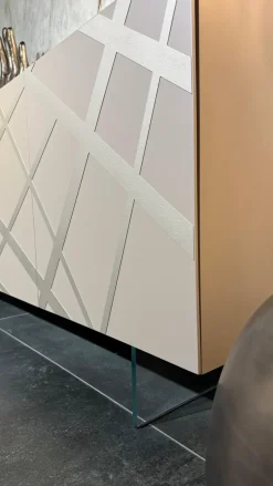 Madia Madia 555 di Voltan in stile design scontata -26%