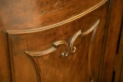 Madia Madia in noce massello antico in stile classico di Artigianale in Offerta Outlet