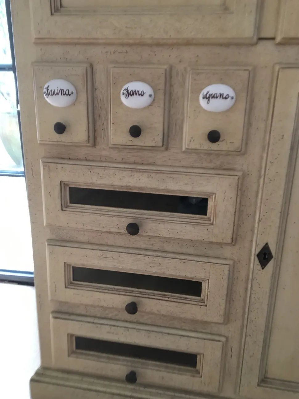 Madia modello Credenza di Artigianale a PREZZI OUTLET