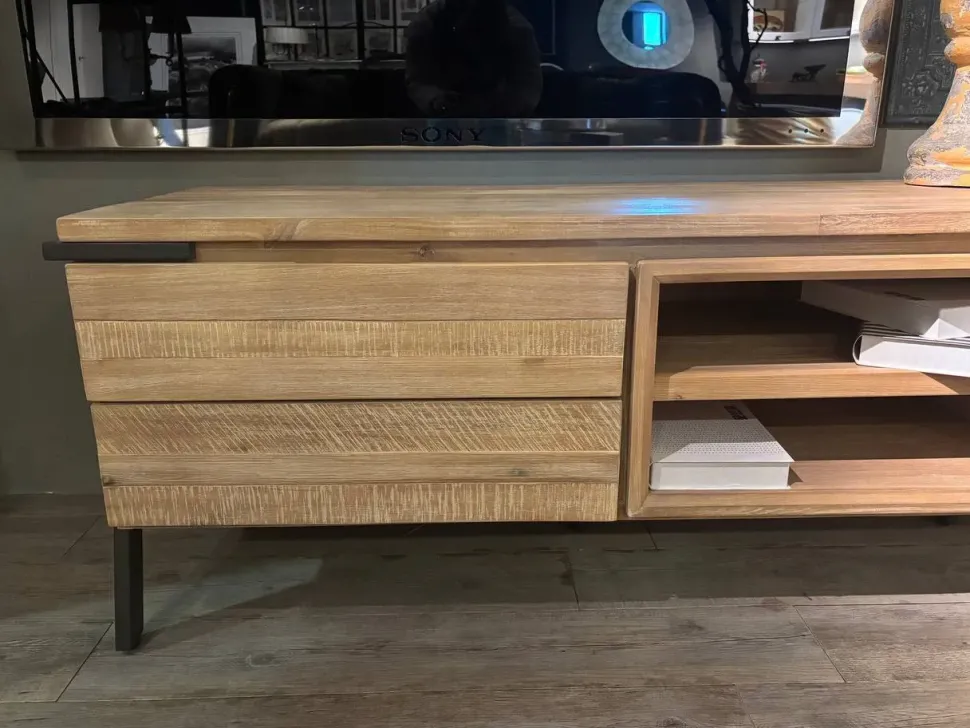 Madia modello Thinh di Collezione esclusiva a PREZZI OUTLET