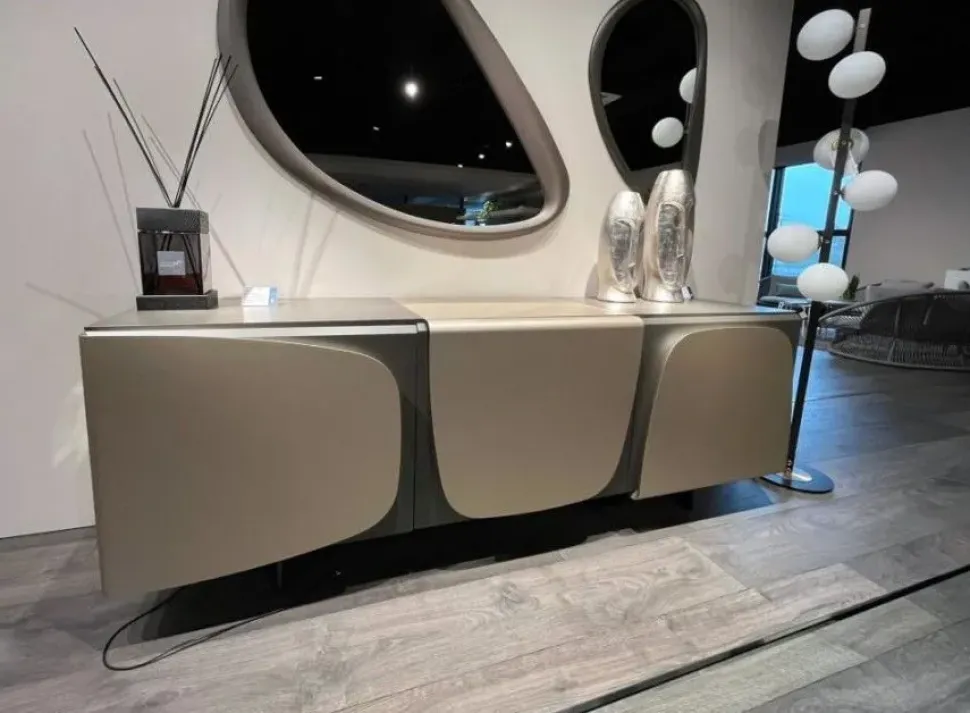 Madia modello Trilogy di Ozzio a prezzo scontato