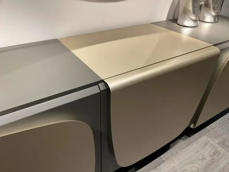 Madia modello Trilogy di Ozzio a prezzo scontato