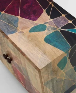 Madia Rakhi 81 di Stones a prezzi convenienti