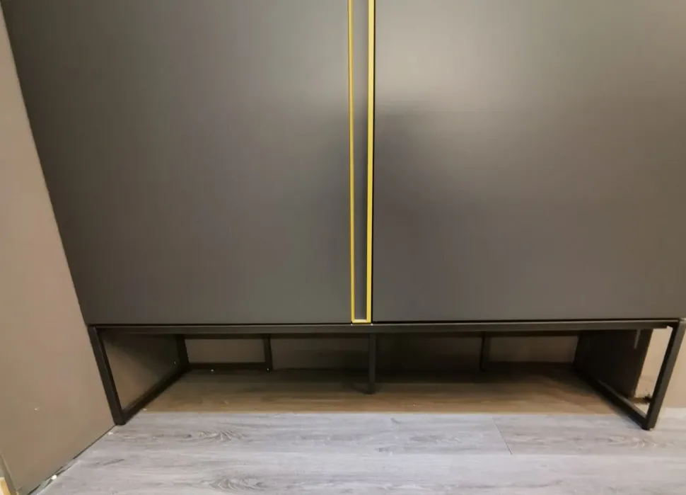 Madia Regolo di Tomasella in stile design scontata -28%