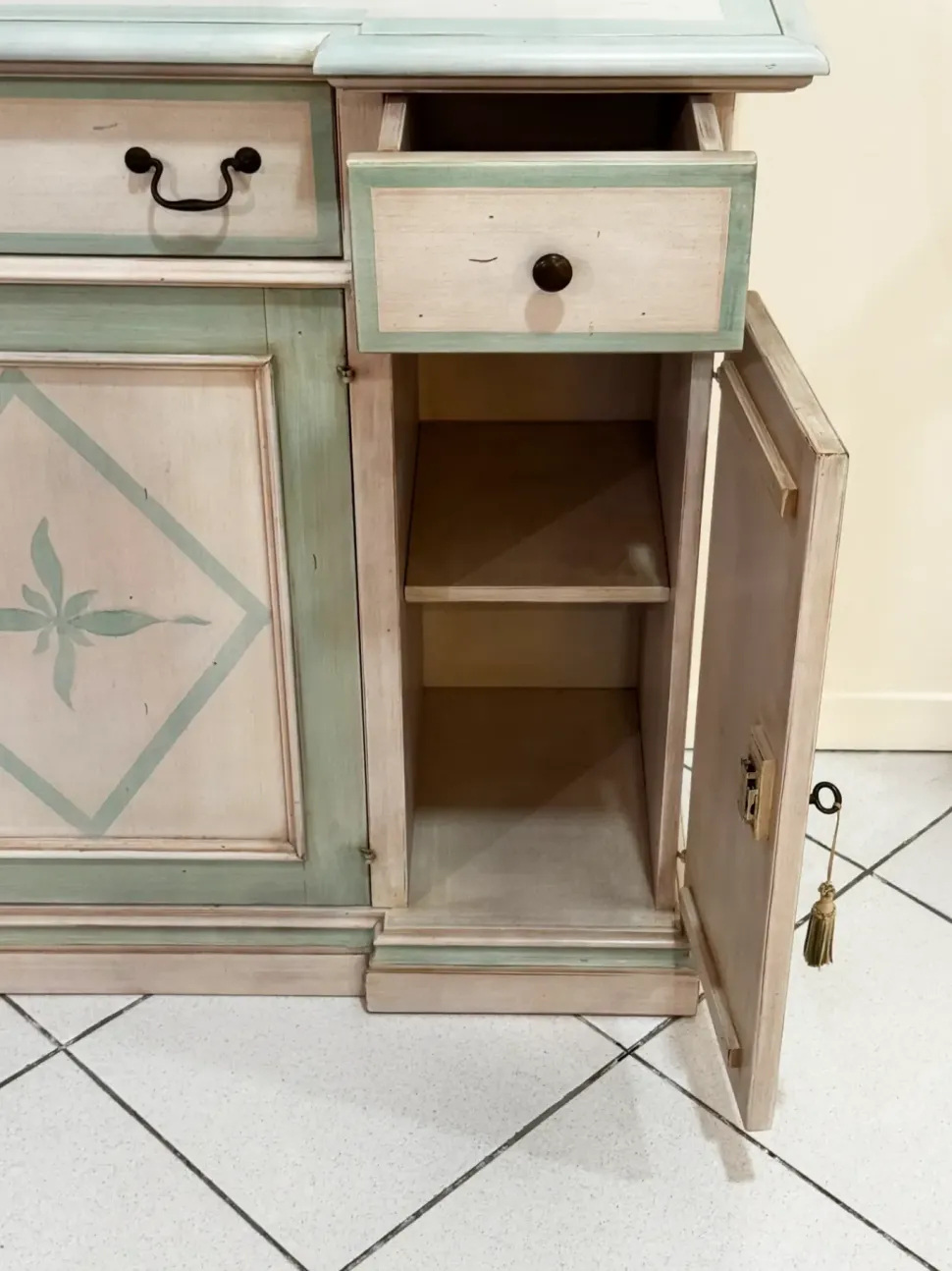 Madia Sacrestia di Bamax in stile classico scontata -60%