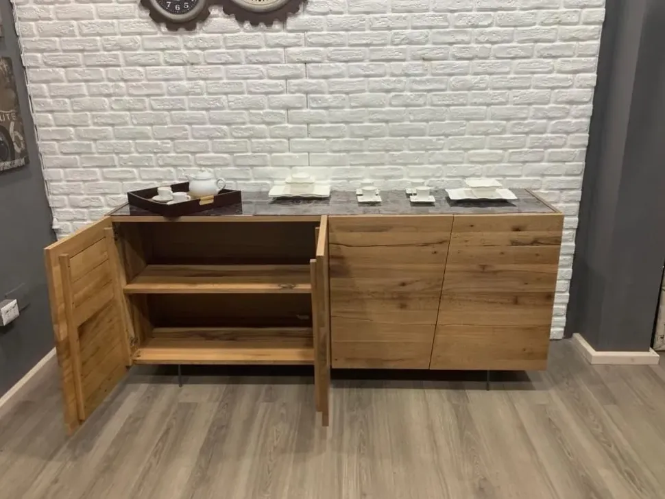 Madia Unika di Devina nais in stile moderno scontata