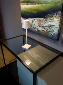 Madia Zoom in stile design di Mogg in Offerta Outlet