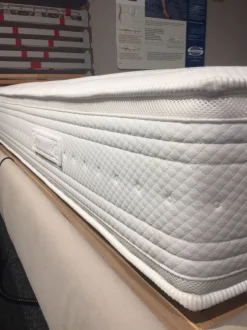 Materasso Doimo armonie del sonno Pasha' con forte sconto